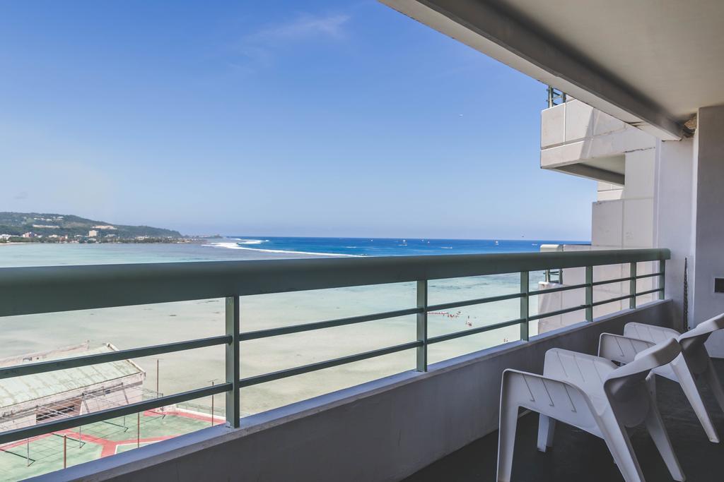 Alupang Beach Tower Tamuning Eksteriør bilde