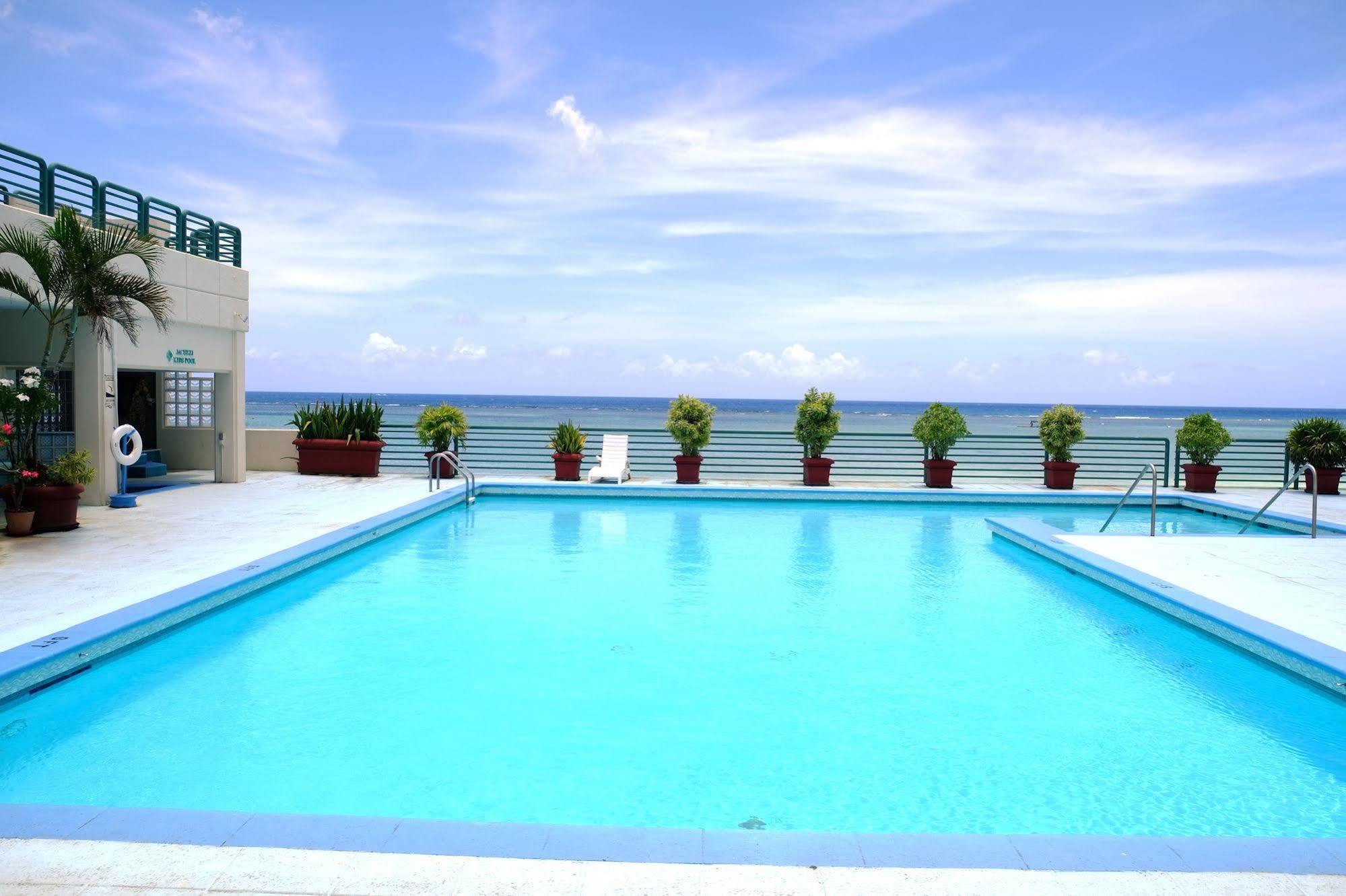 Alupang Beach Tower Tamuning Eksteriør bilde