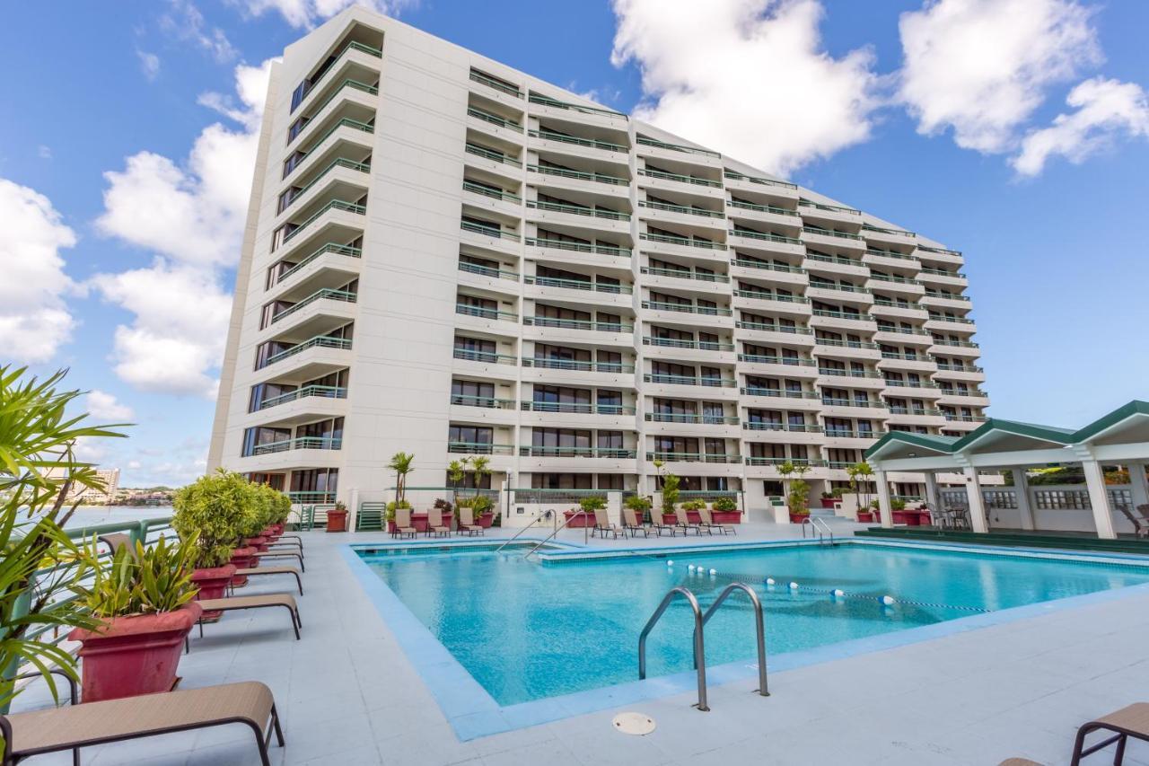 Alupang Beach Tower Tamuning Eksteriør bilde