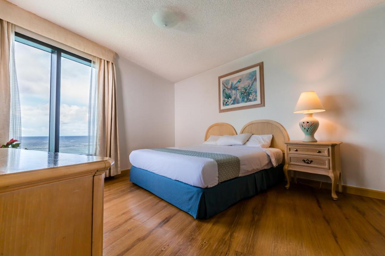 Alupang Beach Tower Tamuning Eksteriør bilde